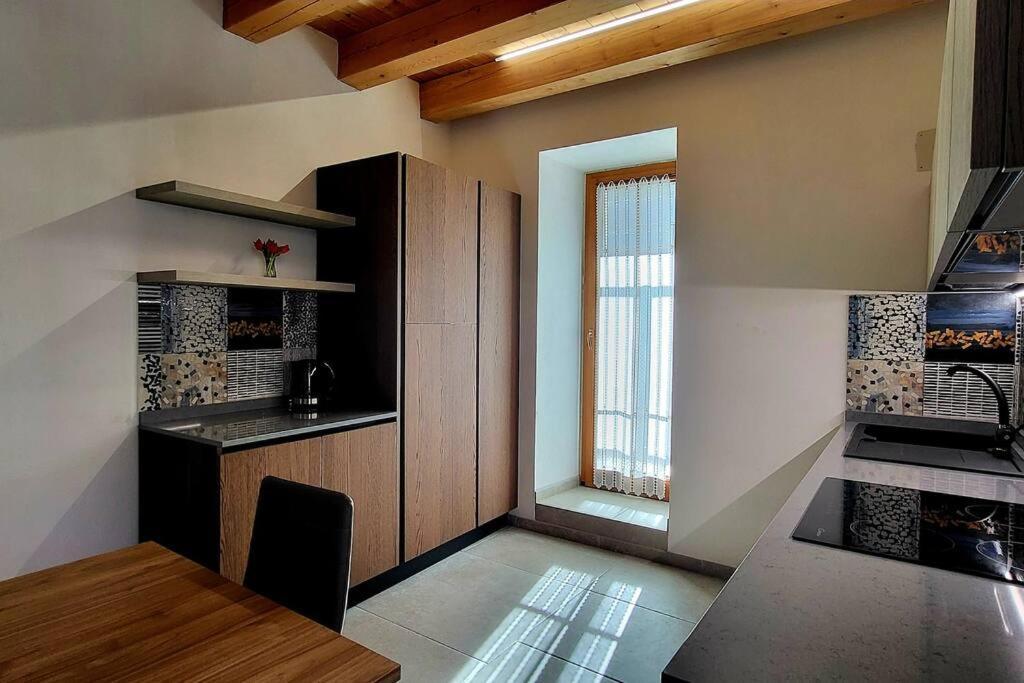 La Maison De Joanna 3 Шатийон Экстерьер фото